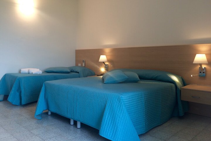 Room 3 of 39