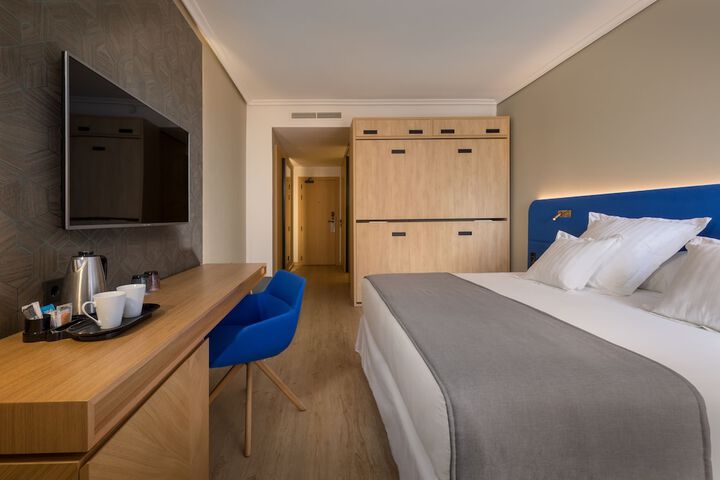 Room 19 of 74