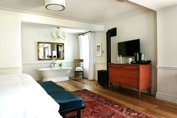 Room 54 of 124