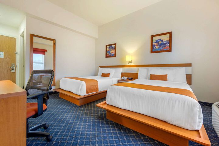Room 14 of 30