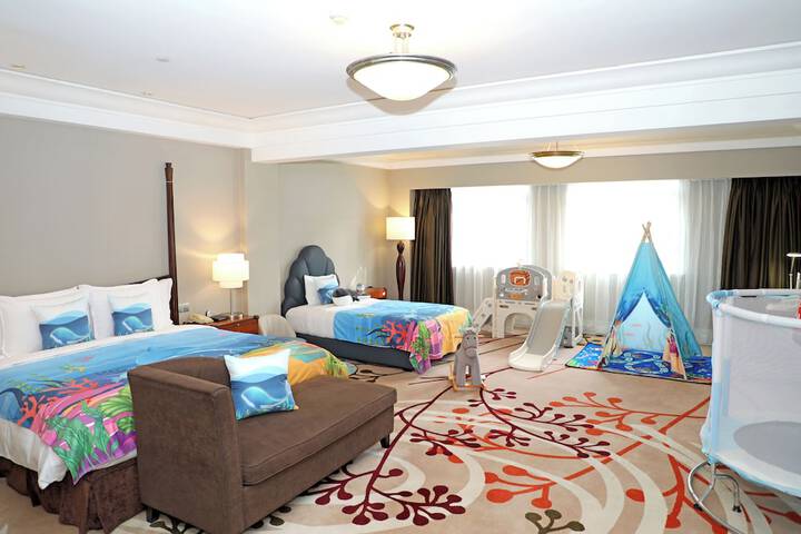 Room 42 of 76
