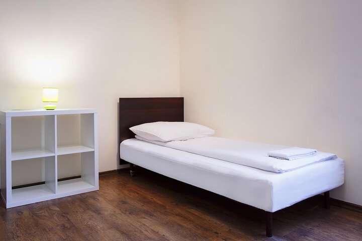 Room 10 of 35