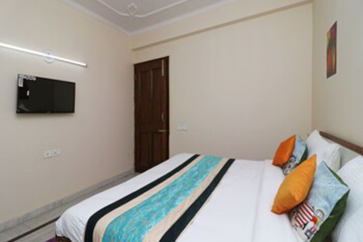 Room 19 of 24