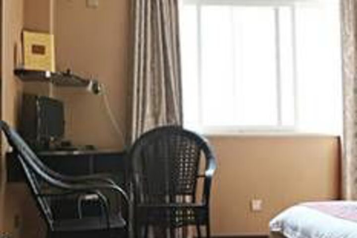 Room 32 of 45