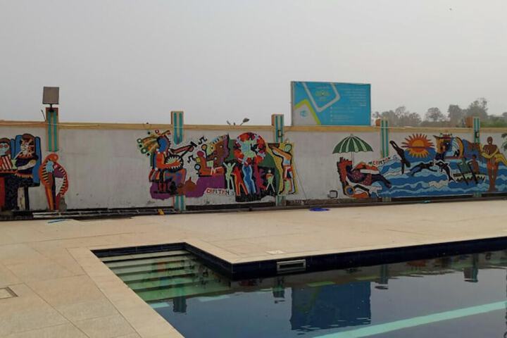 Pool 146 of 285