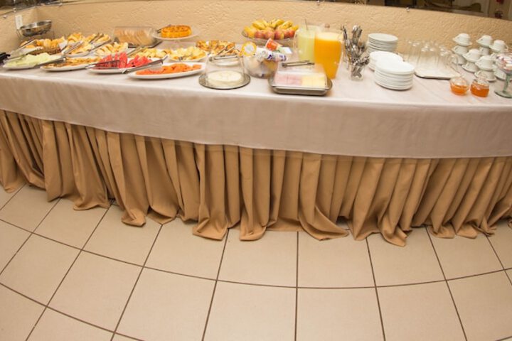 Breakfast/Coffee Service 8 of 12