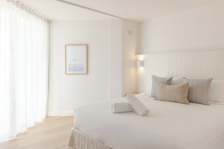Room 40 of 164