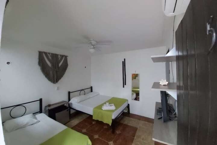 Room 12 of 34