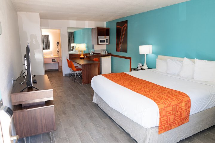 Room 5 of 26
