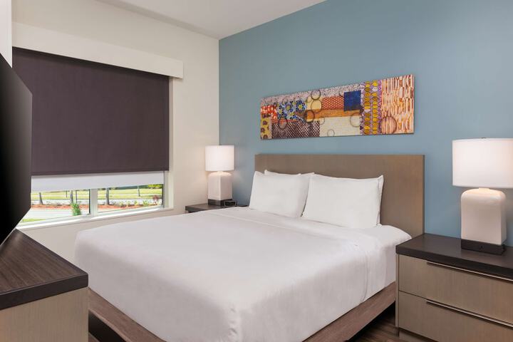 Room 16 of 60