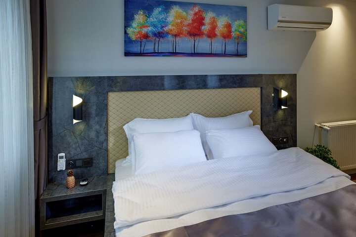 Room 29 of 60