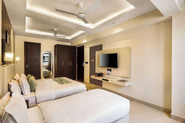 Room 26 of 71