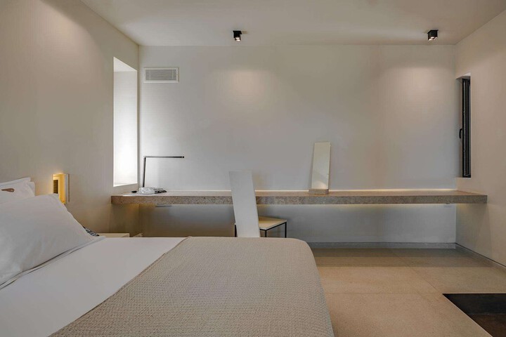 Room 101 of 214
