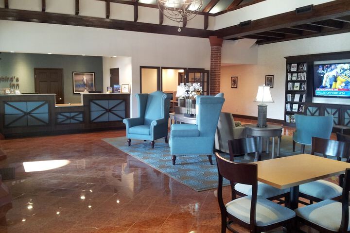 Lobby sitting area