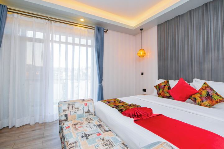 Room 10 of 29