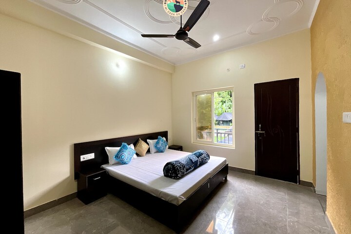 Room 27 of 60
