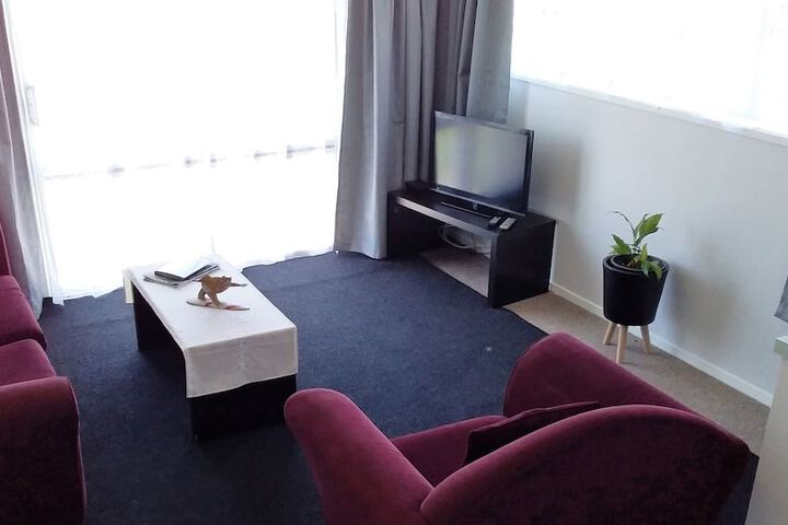 Room 13 of 27