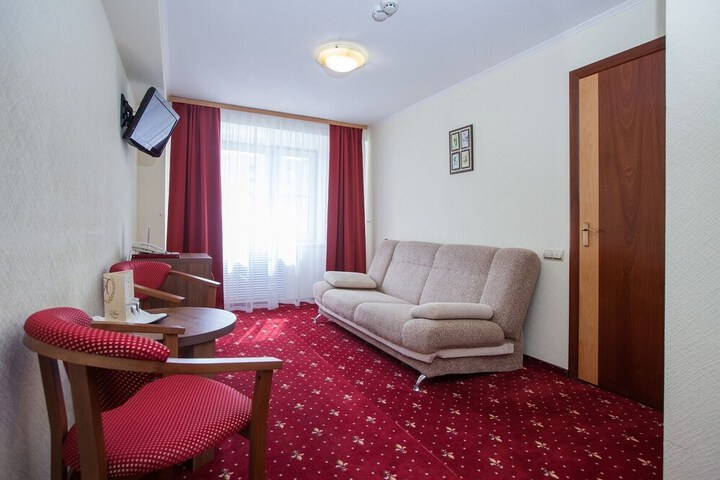 Room 18 of 43