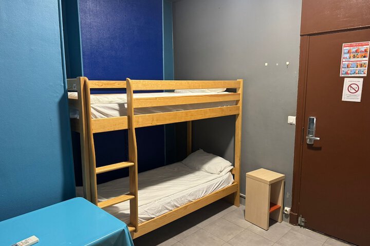 Room 25 of 51