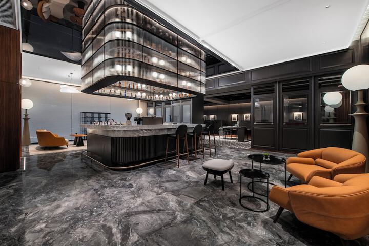 Lounge 61 of 70