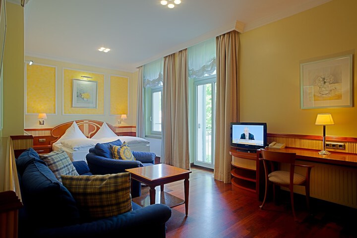 Room 10 of 53