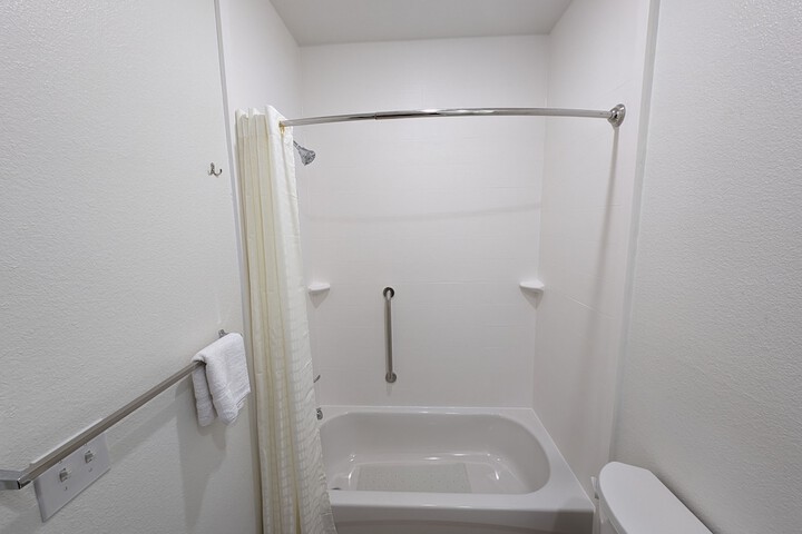 Room 44 of 63