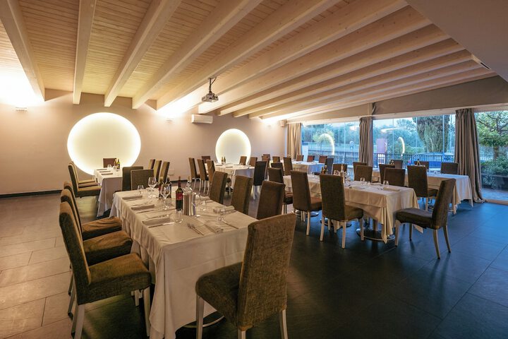 Dining 124 of 176
