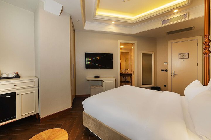 Room 37 of 105