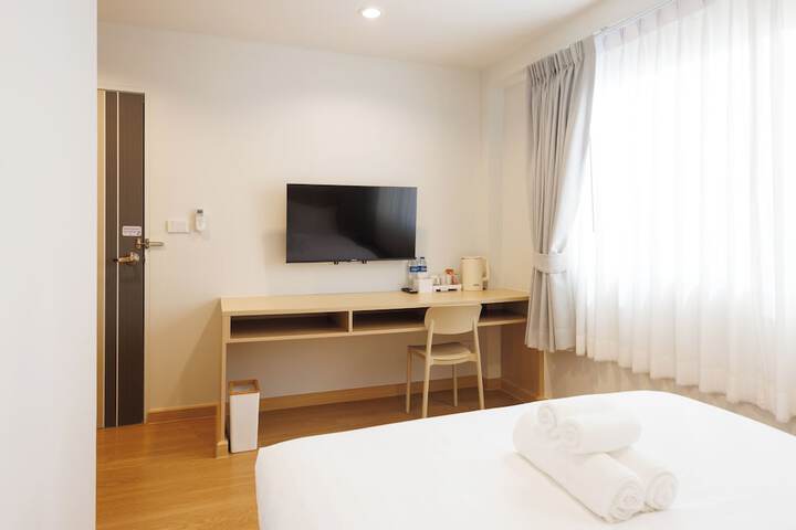 Room 25 of 53