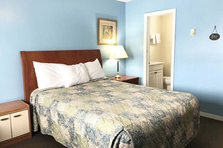 Room 6 of 55