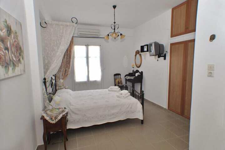 Room 4 of 31