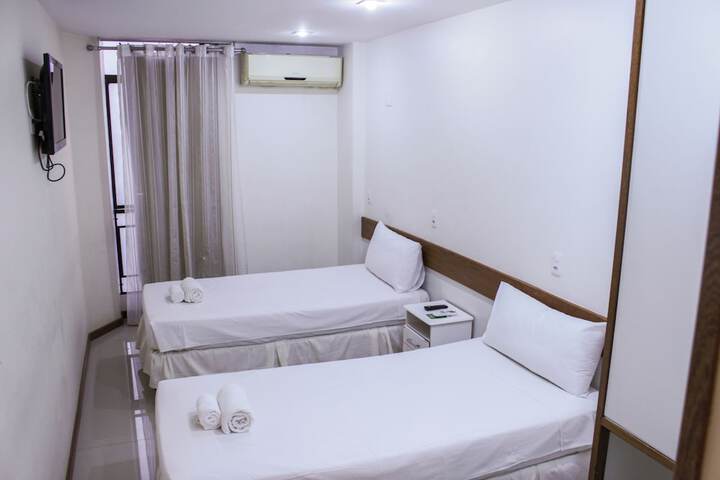 Room 8 of 17