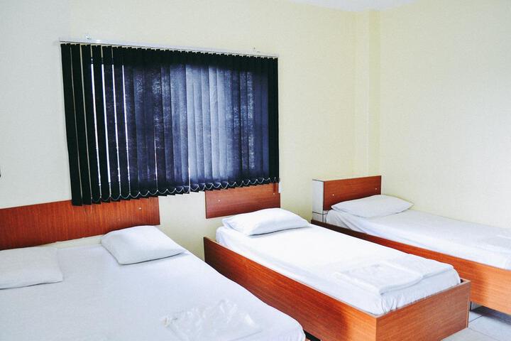 Room 4 of 14