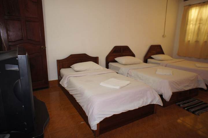 Room 3 of 21
