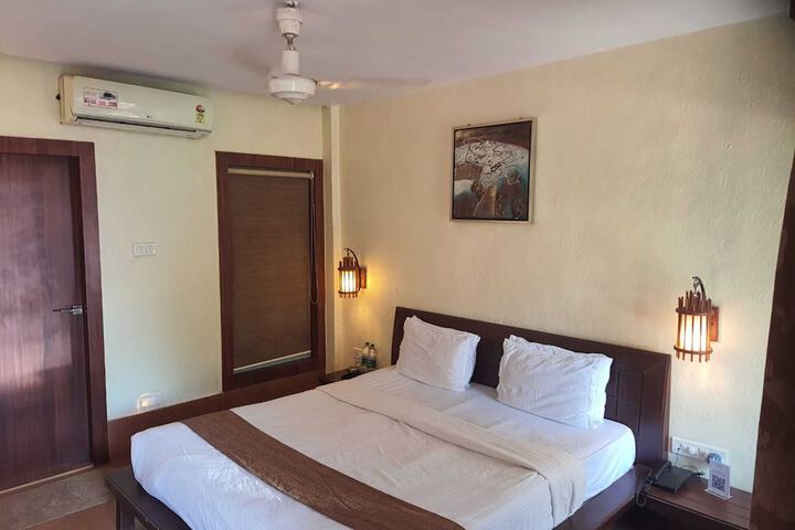 Room 5 of 78