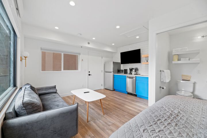 Room 10 of 35