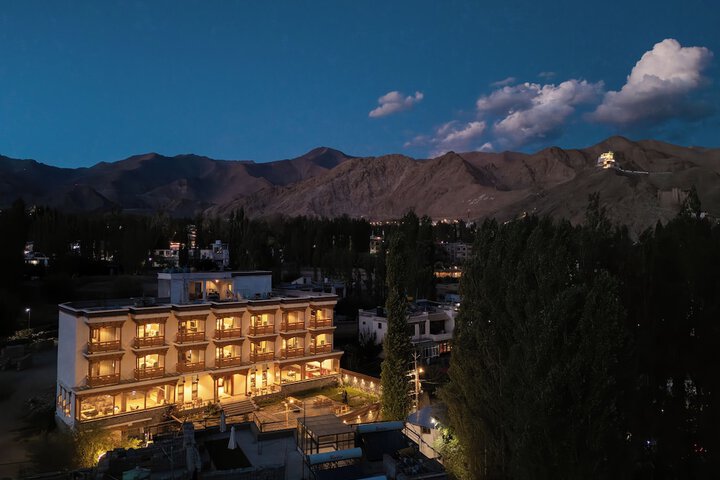 Hotel 27 of 29