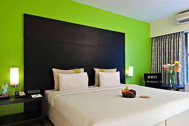 Room 6 of 36