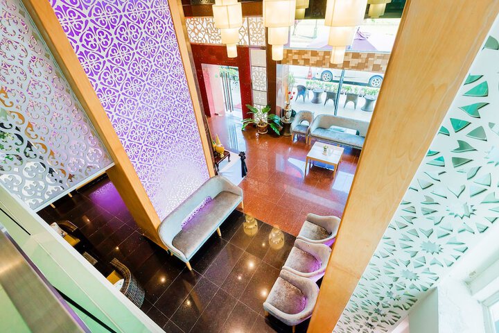 Guest Lobby