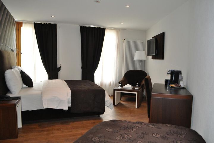 Room 21 of 25