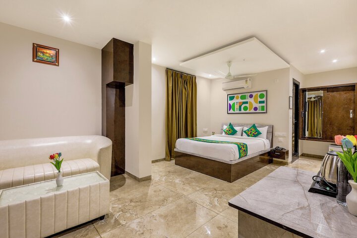 Treebo Iraa 5 Minutes From Railway Station