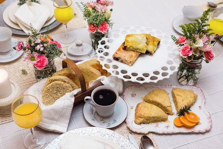Breakfast/Coffee Service 25 of 48
