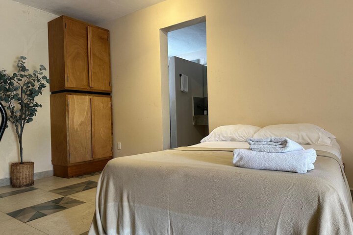Room 25 of 60