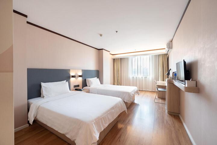 Room 45 of 47