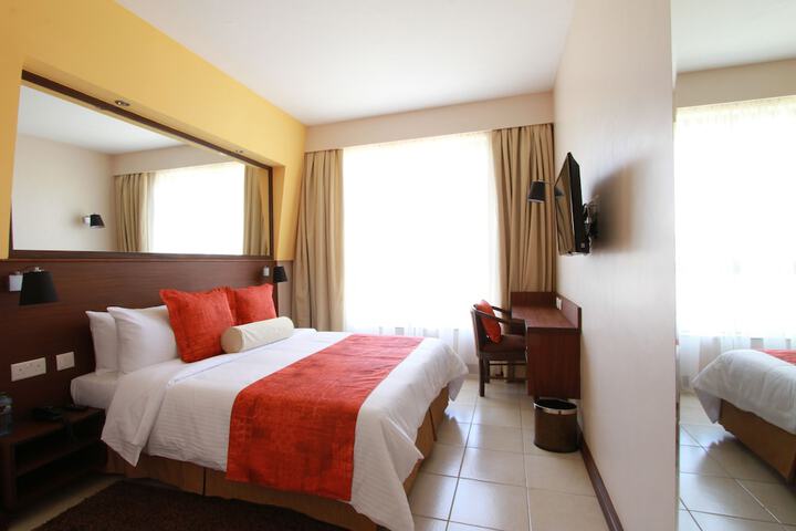 Room 3 of 55