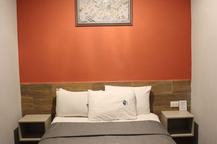 Room 35 of 81