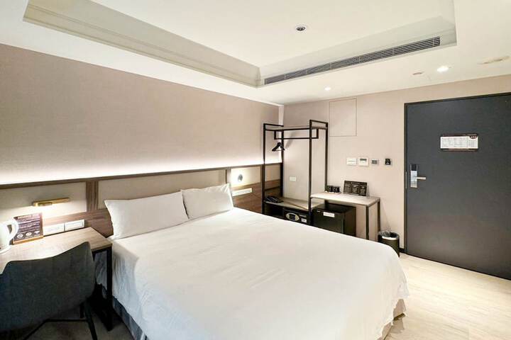 Room 22 of 70