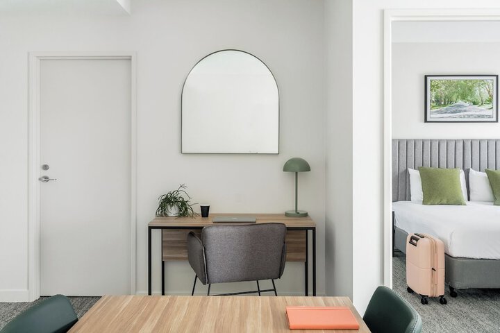 Room 25 of 35