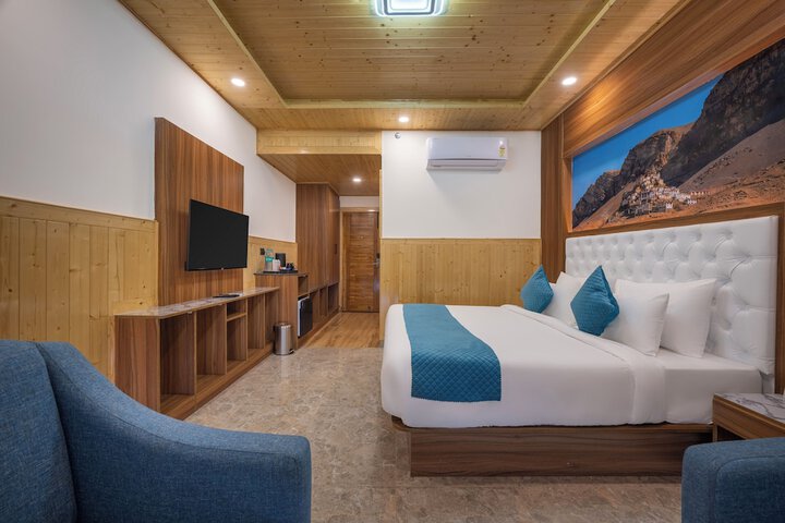 Room 10 of 29