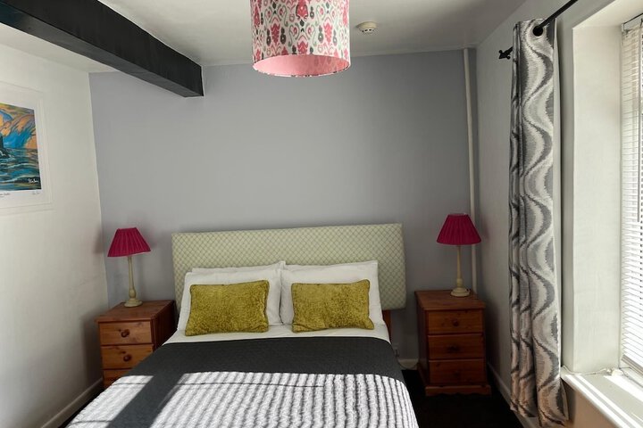 Room 2 of 14